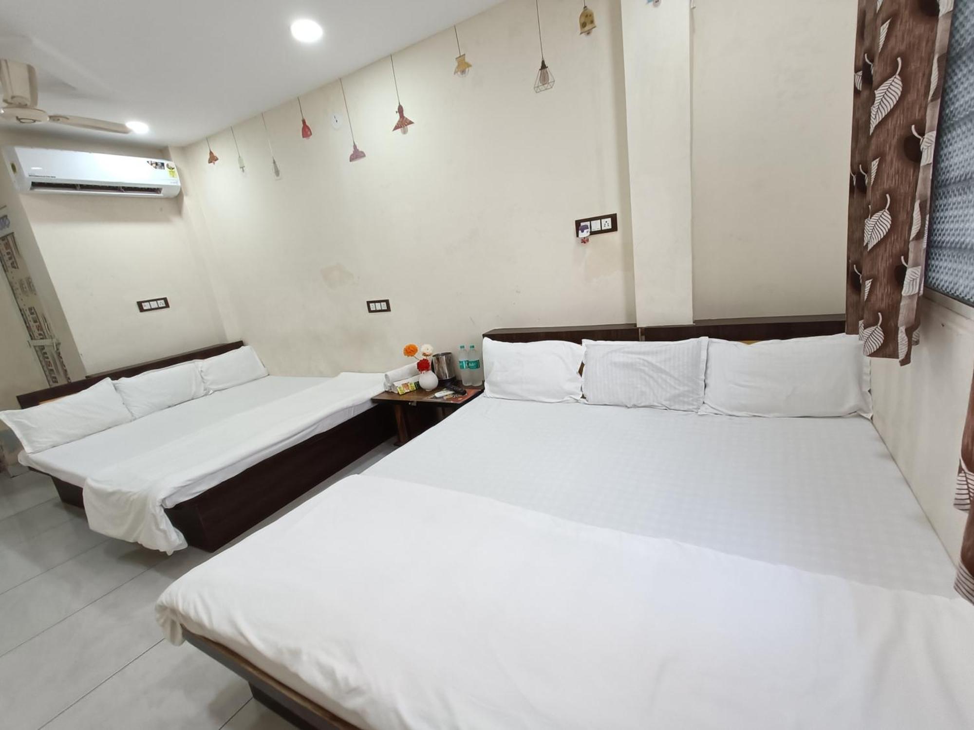 Hotel S Tower อุจเจน ภายนอก รูปภาพ
