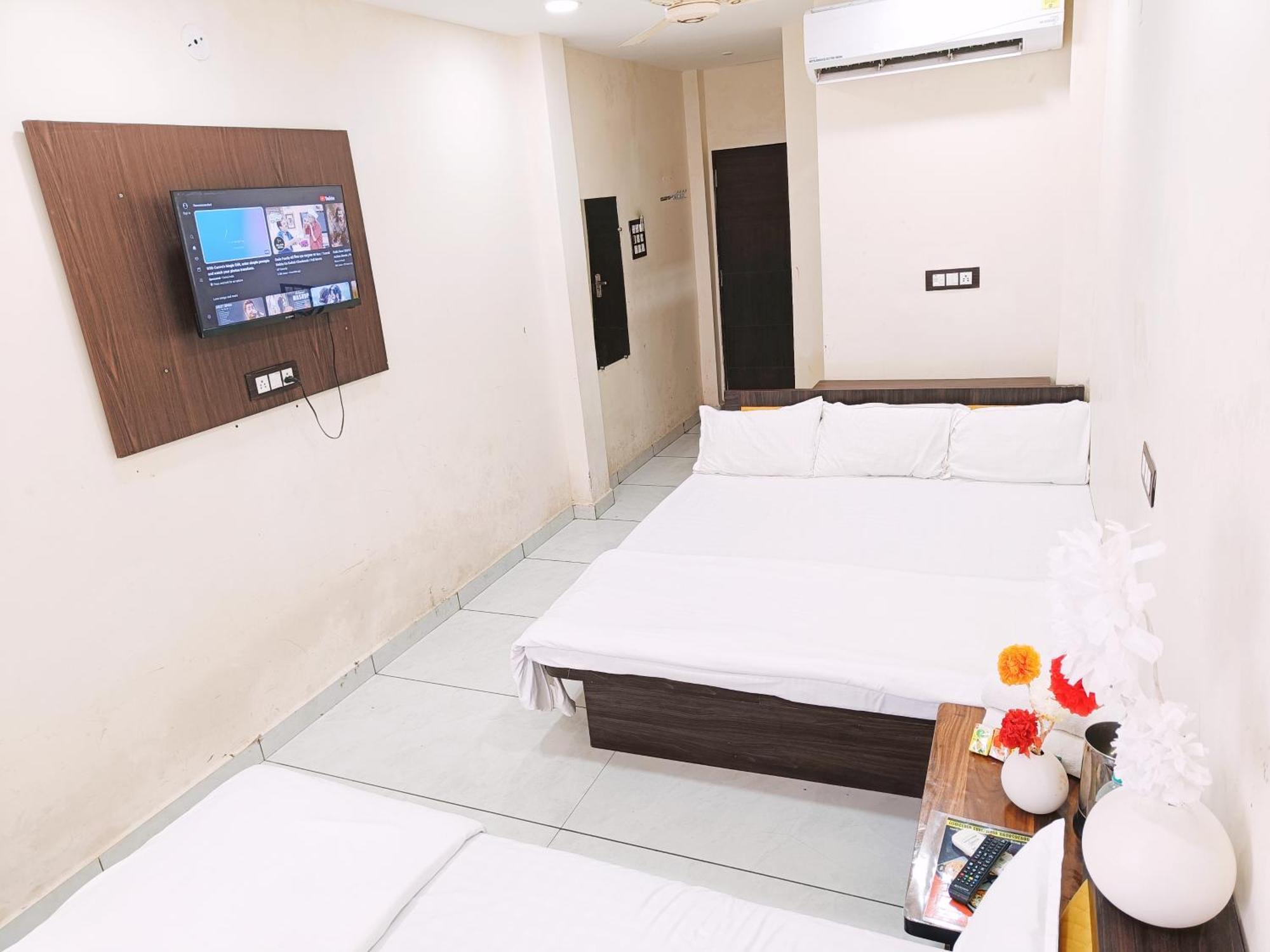 Hotel S Tower อุจเจน ภายนอก รูปภาพ