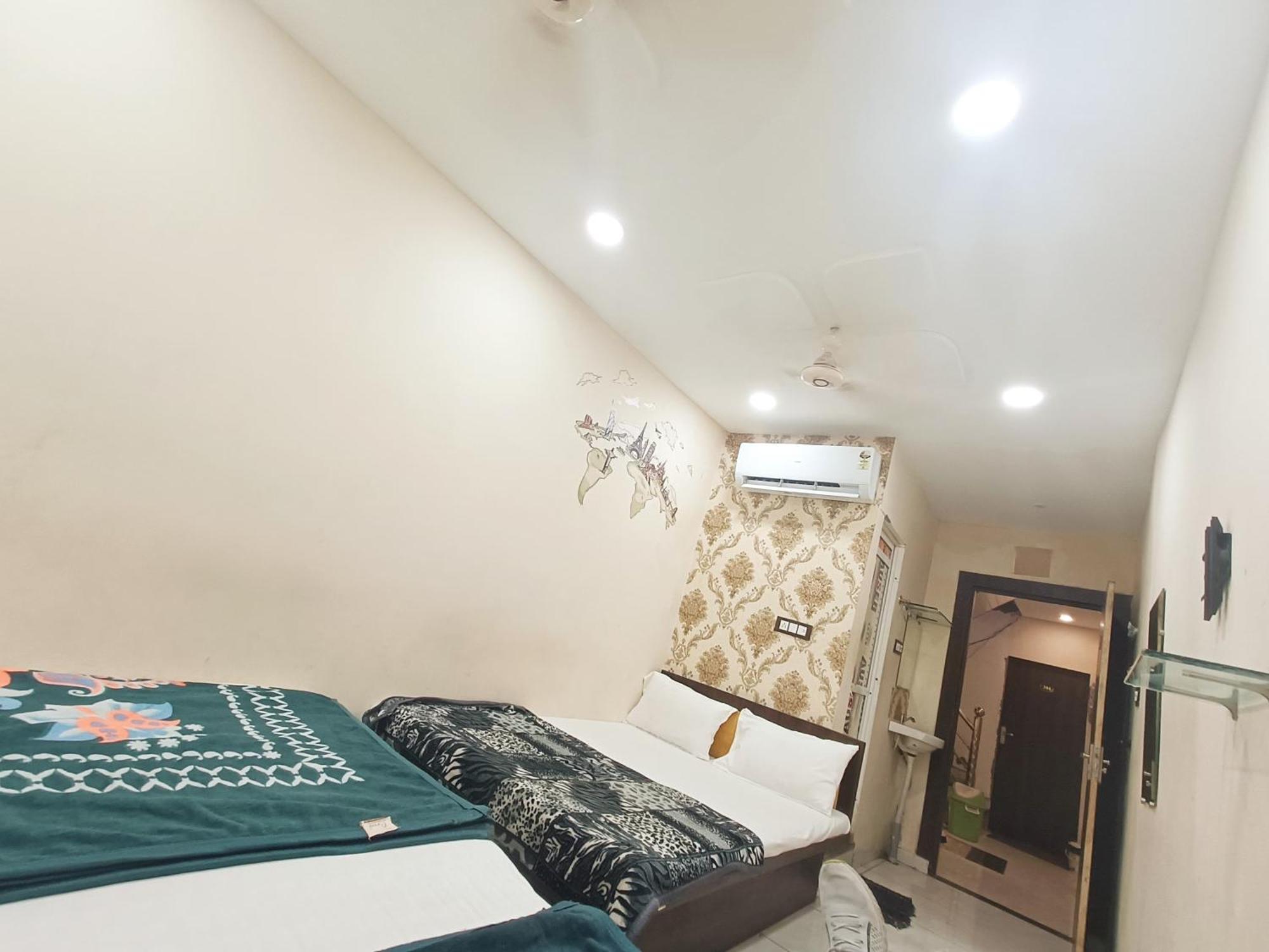 Hotel S Tower อุจเจน ภายนอก รูปภาพ